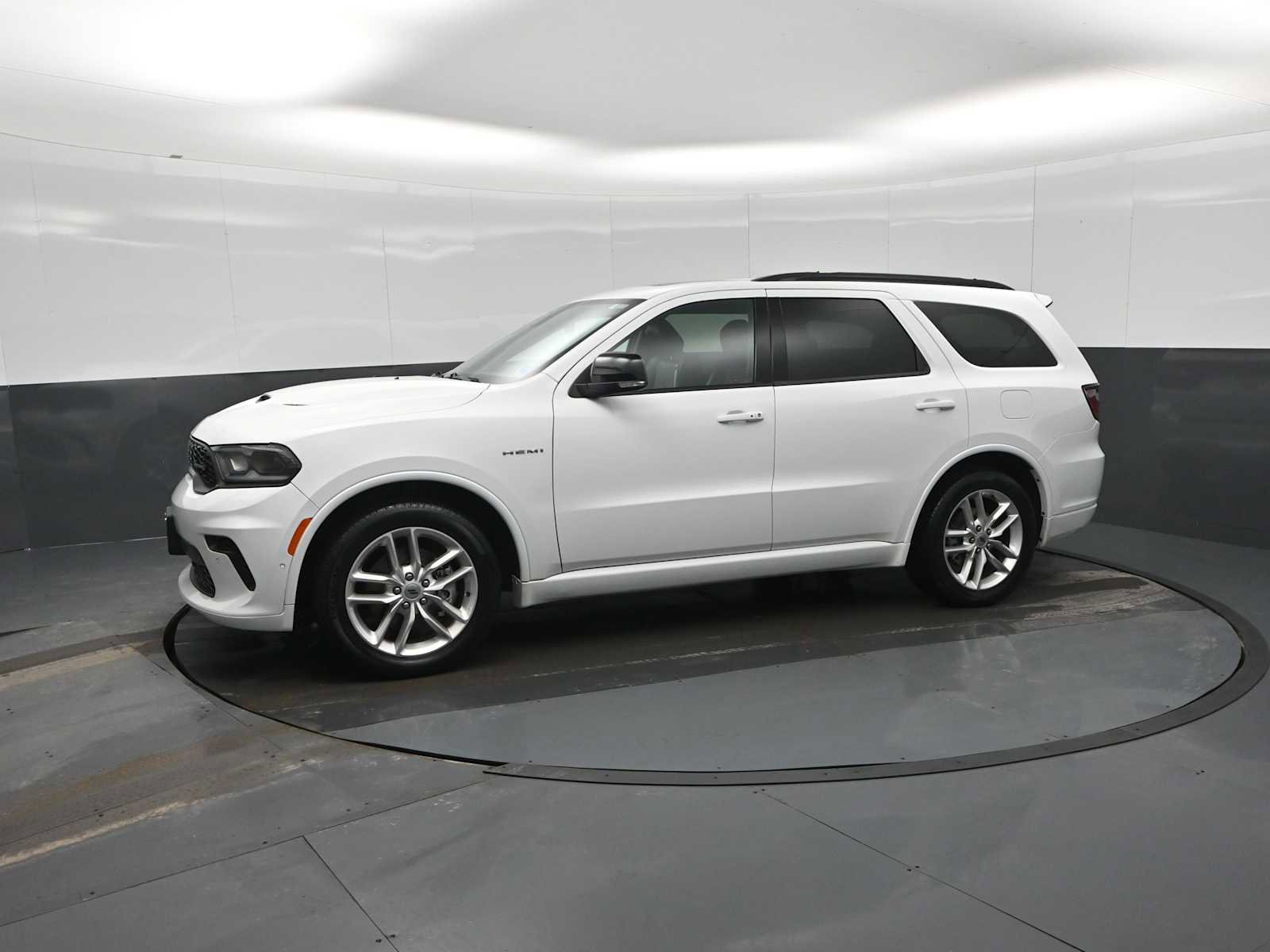 Used 2024 Dodge Durango R/T AWD/4WD image 5
