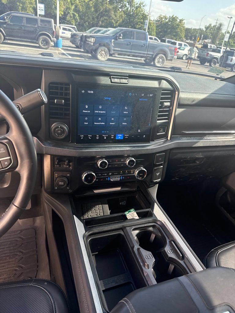 Certified 2025 Ford F250 Platinum w/ FX4 Off-Road Package AWD/4WD image 12
