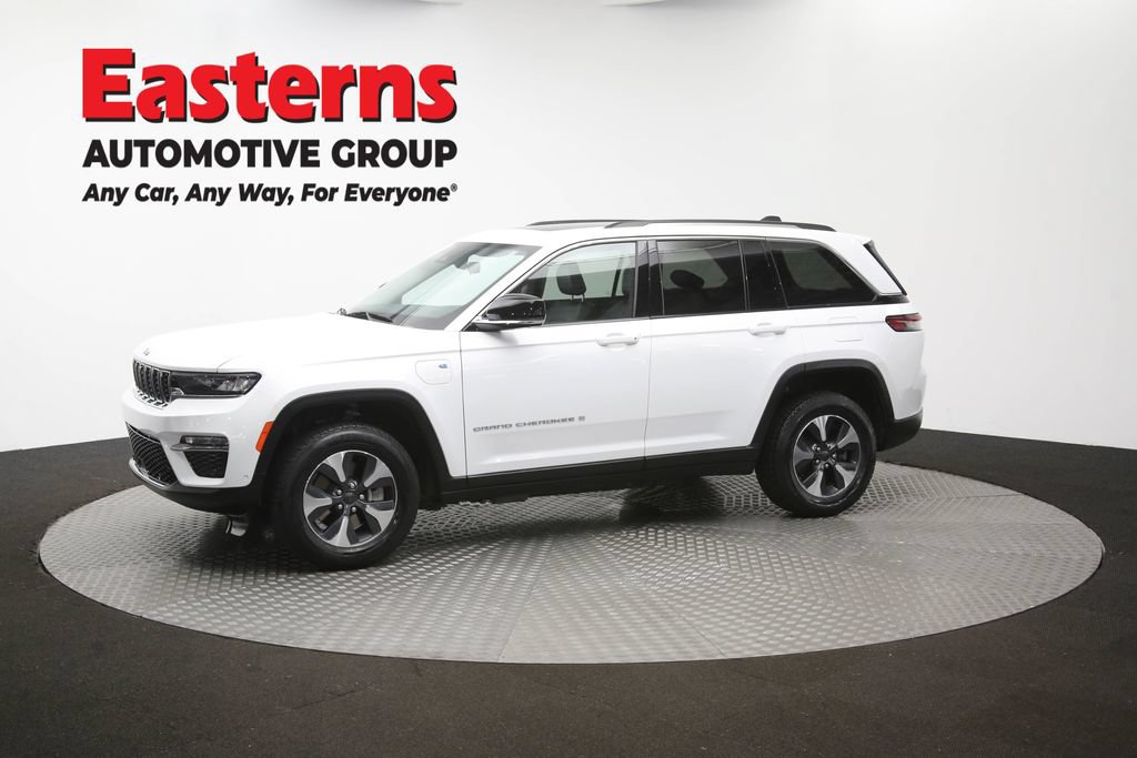 Used 2022 Jeep Grand Cherokee Limited 4xe w/ Luxury Tech Group II AWD/4WD image 61