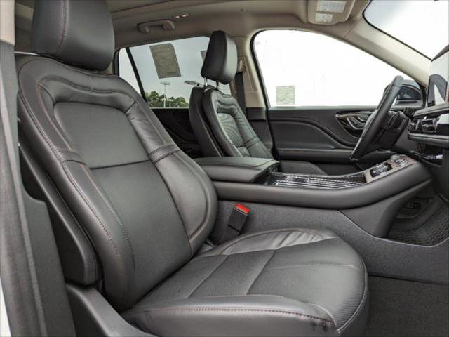 New 2023 Lincoln Aviator Reserve w/ Equipment Group 201A image 13