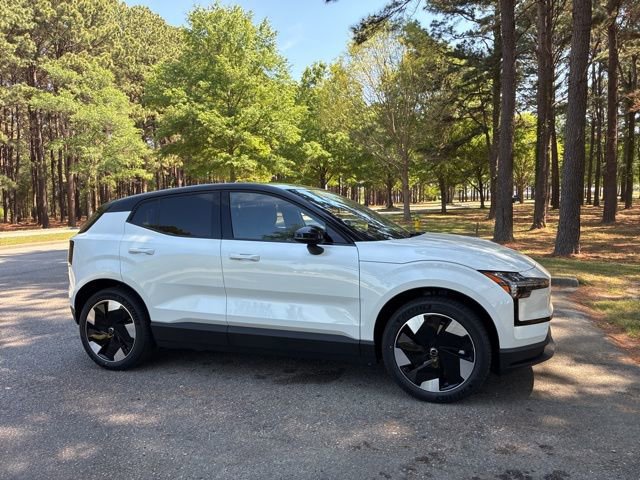 New 2026 Volvo EX30 Plus AWD/4WD image 5