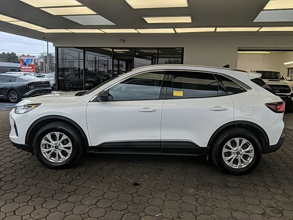 Used 2023 Ford Escape Active image 10