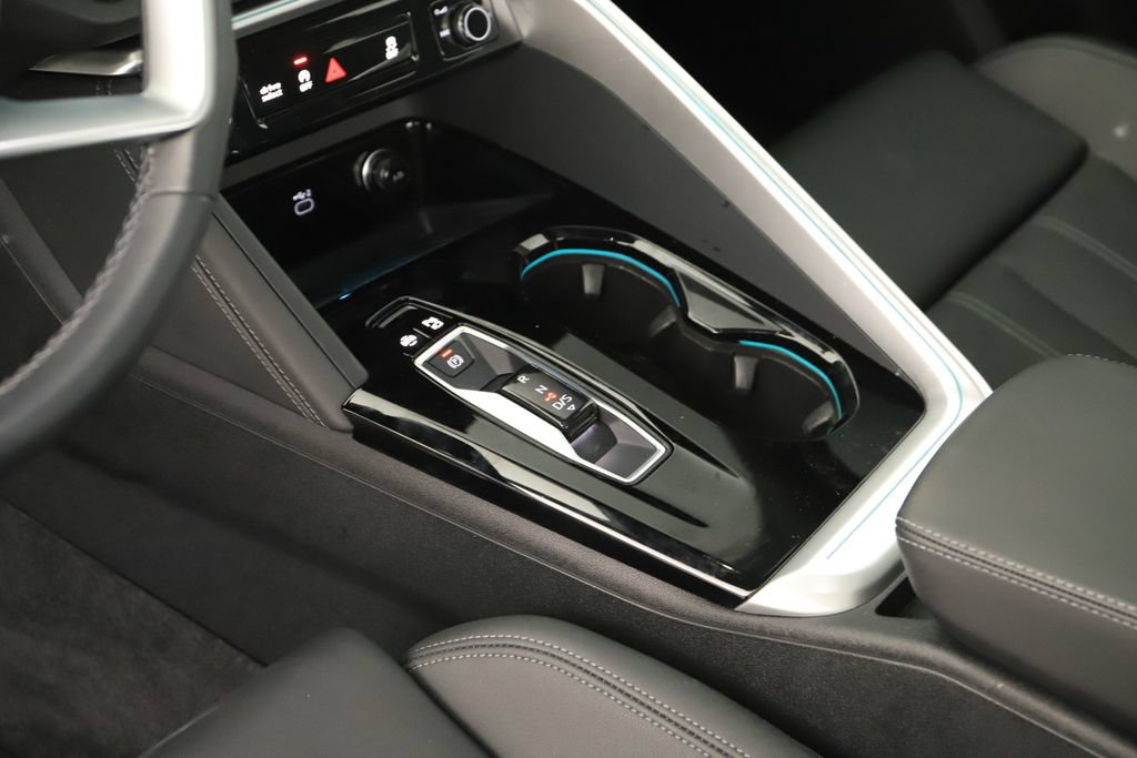 Certified 2025 Audi Q5 Prestige AWD/4WD image 17