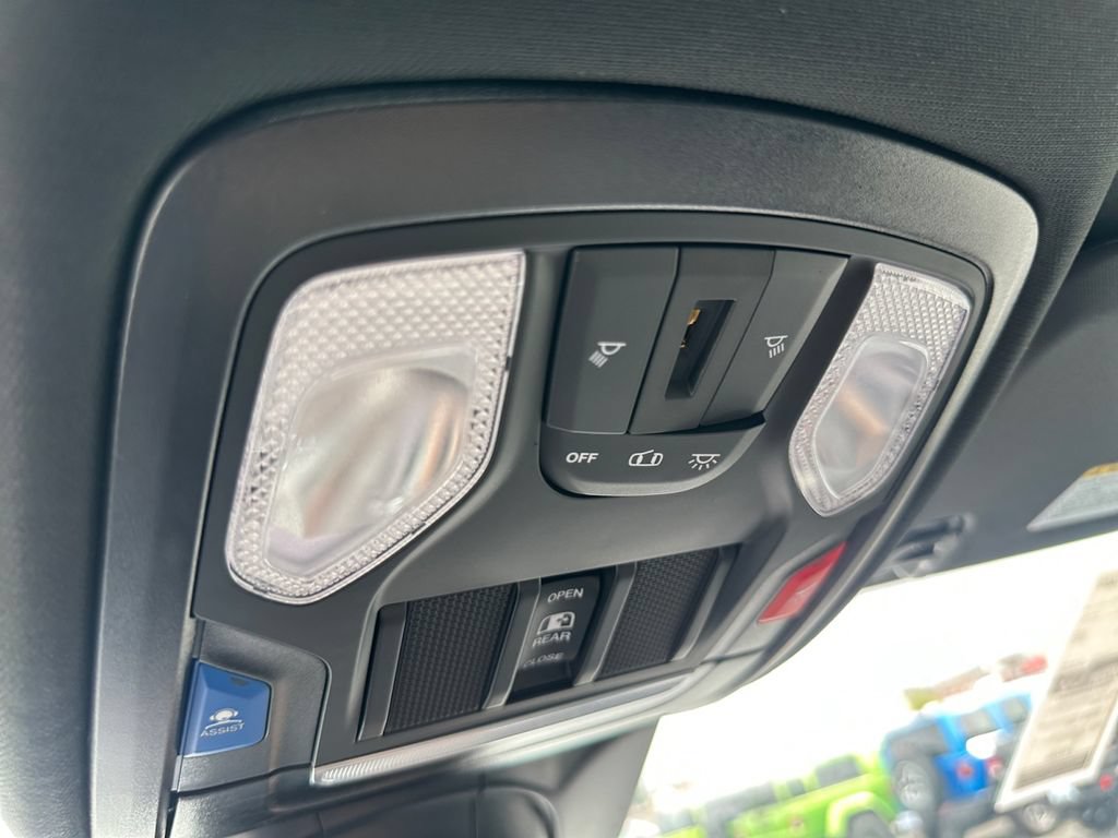 New 2025 RAM 2500 Tradesman AWD/4WD image 21
