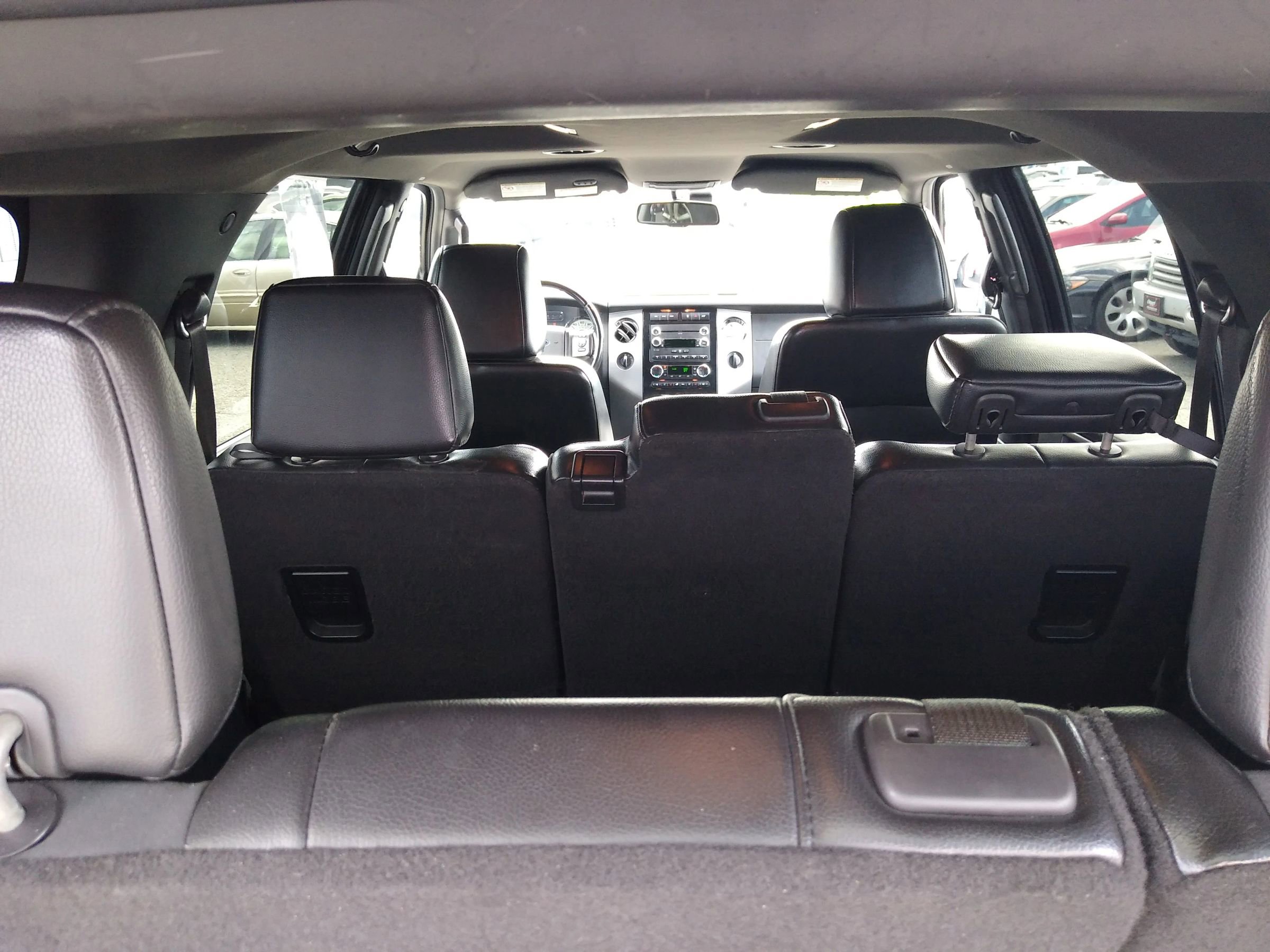 Used 2011 Ford Expedition Limited image 11