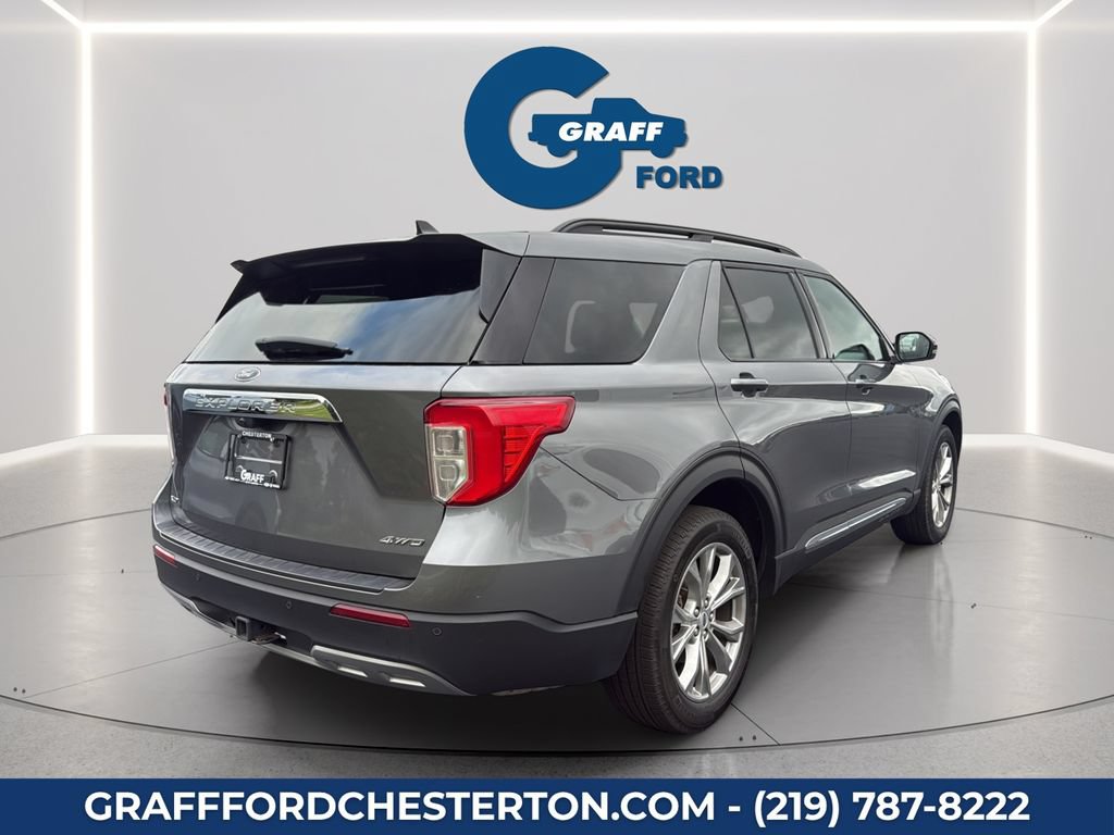 Used 2024 Ford Explorer XLT w/ Equipment Group 202A AWD/4WD image 7