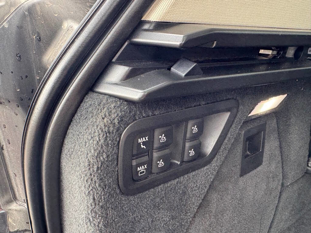 Used 2020 BMW X7 xDrive40i w/ Cold Weather Package image 47