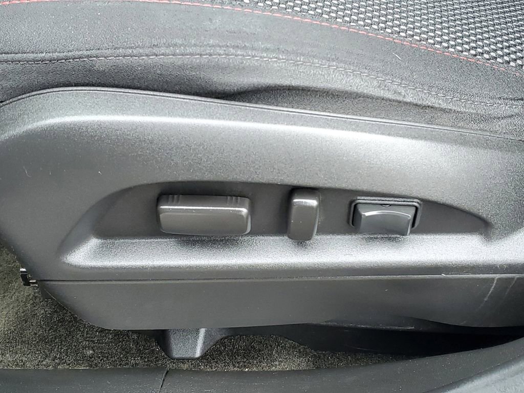 Used 2017 GMC Terrain SLE w/ Convenience Package FWD image 6