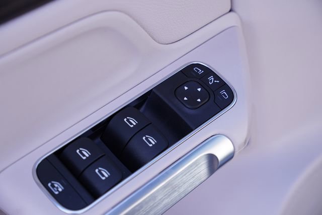 New 2026 Mercedes-Benz GLB 250 4MATIC image 19