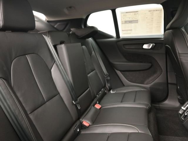 New 2026 Volvo XC40 B5 Plus w/ Protection Package Premier image 32