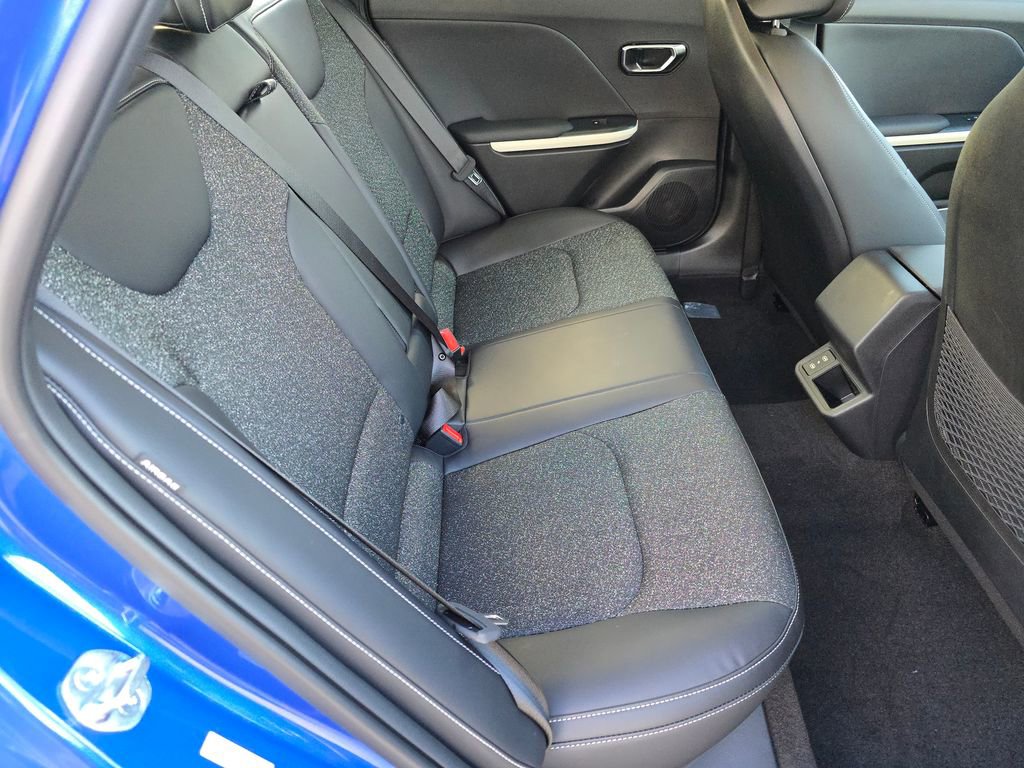Used 2025 Kia K4 GT-Line image 18