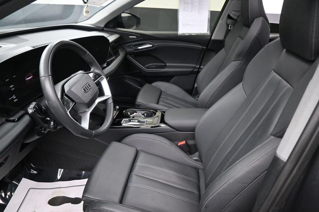 Used 2025 Audi Q6 e-tron Prestige w/ Black Warm Weather Package AWD/4WD image 22