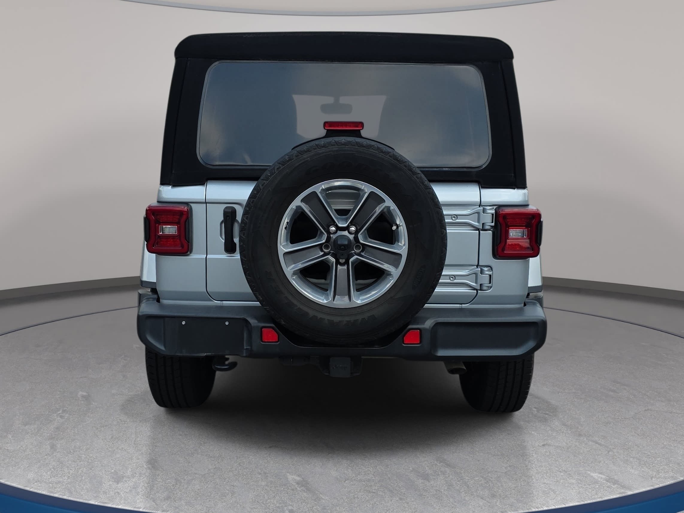 Used 2022 Jeep Wrangler Unlimited Sahara w/ LED Lighting Group AWD/4WD image 6