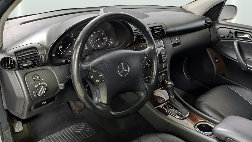 Used 2005 Mercedes-Benz C 320 4MATIC Sedan image 20