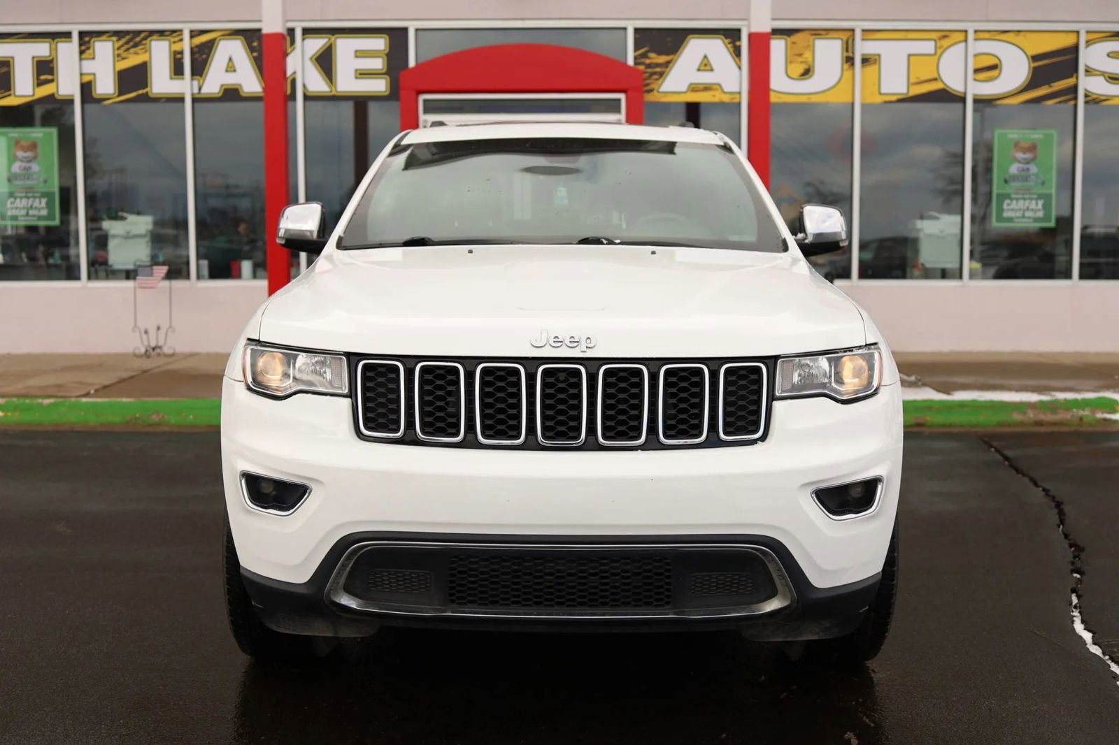Used 2020 Jeep Grand Cherokee Limited AWD/4WD image 2