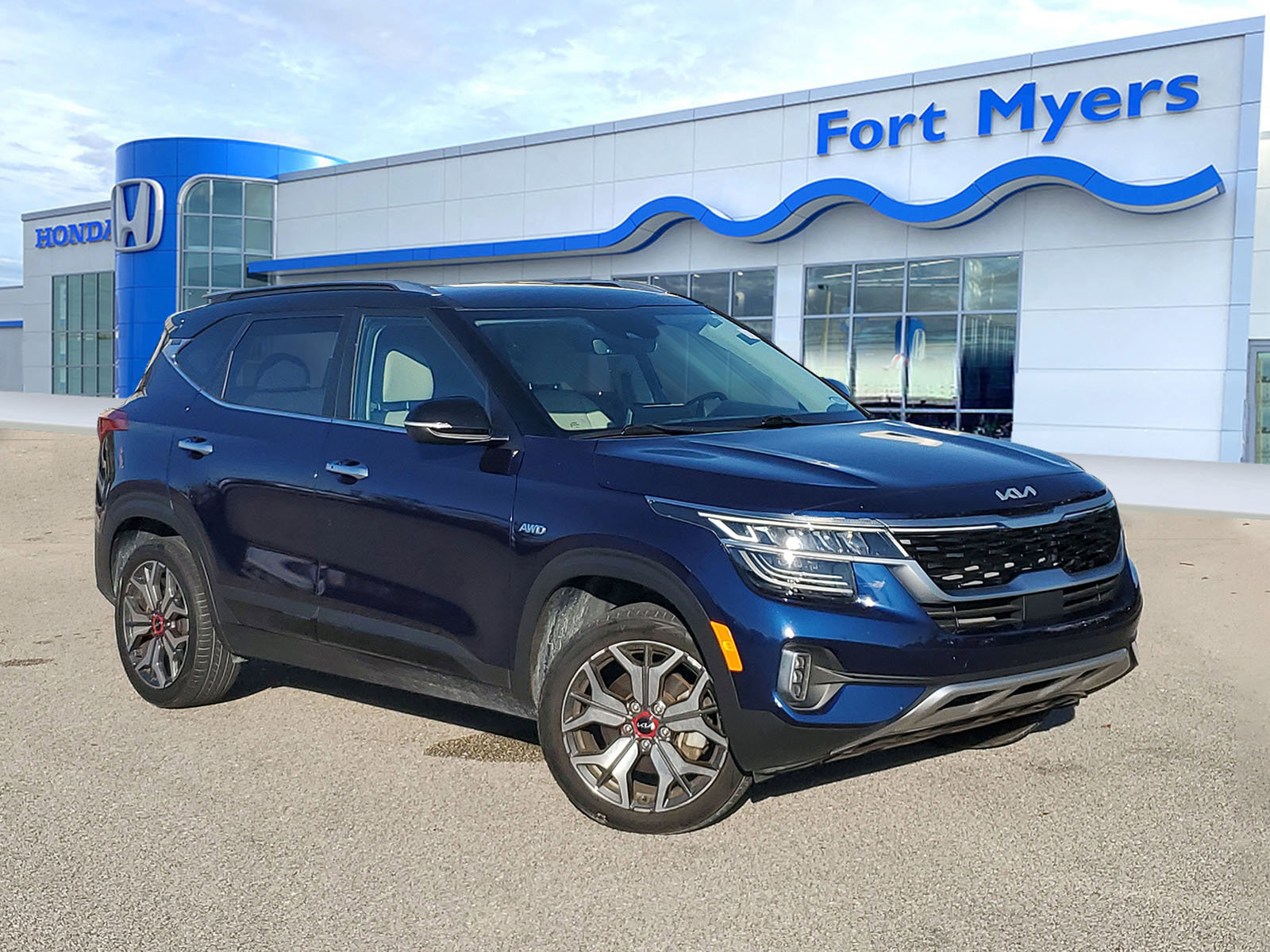 Used 2022 Kia Seltos SX