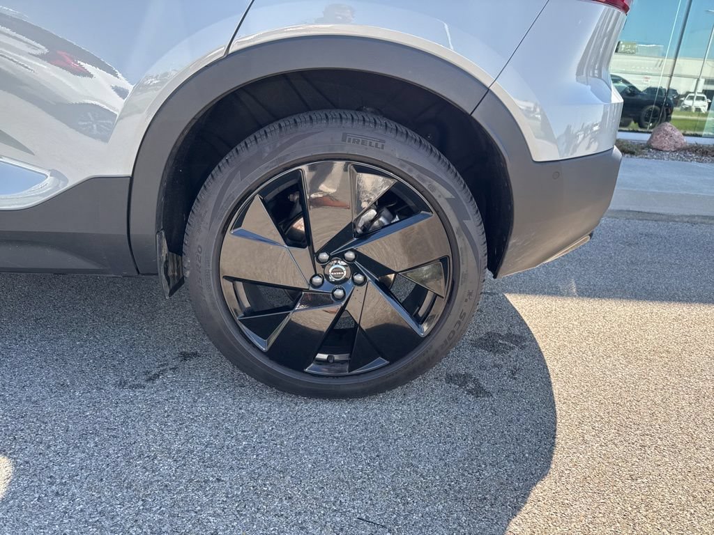Certified 2026 Volvo XC40 B5 Ultra w/ Climate Package AWD/4WD image 21