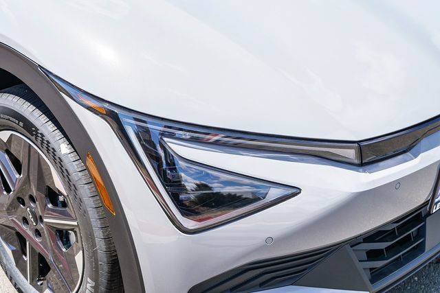 New 2026 Kia EV6 Light RWD image 18