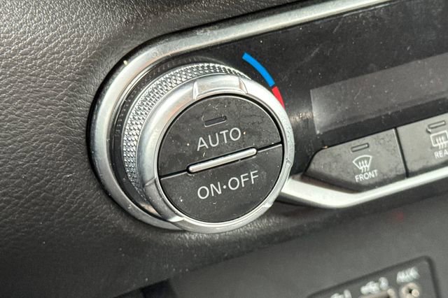 Used 2023 Nissan Sentra SR w/ Electronics Package image 29