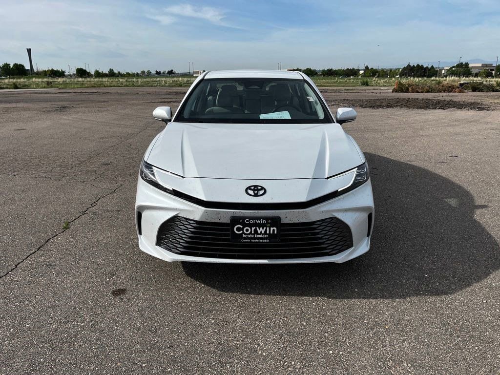 Used 2026 Toyota Camry XLE AWD/4WD image 2