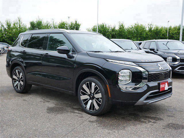 New 2025 Mitsubishi Outlander SEL