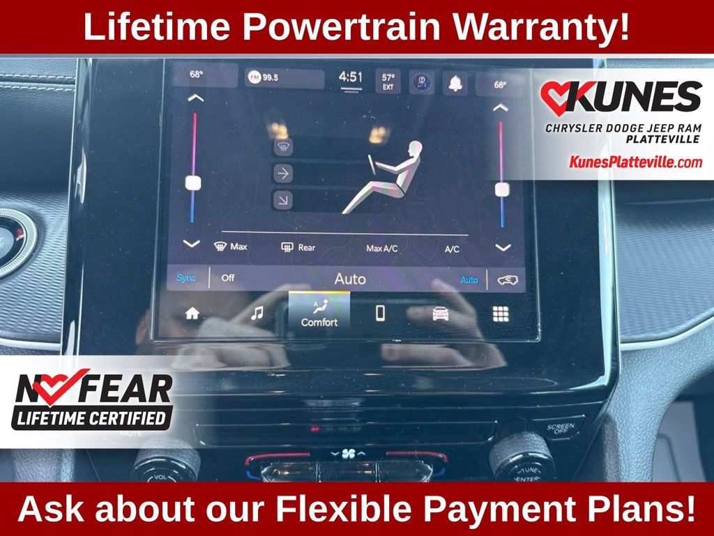 Used 2023 Jeep Grand Cherokee Laredo AWD/4WD image 15
