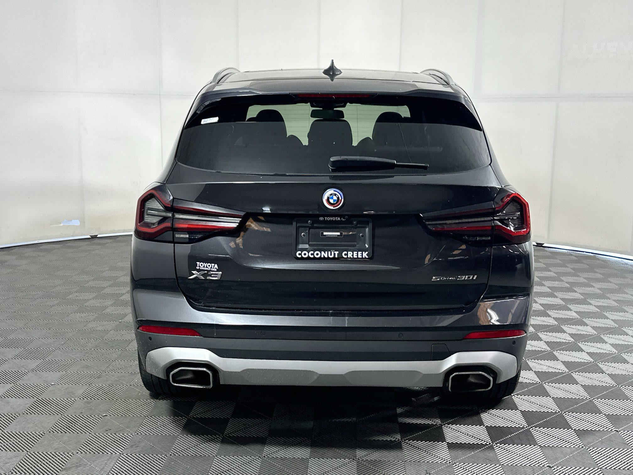 Used 2023 BMW X3 sDrive30i w/ Premium Package RWD image 4