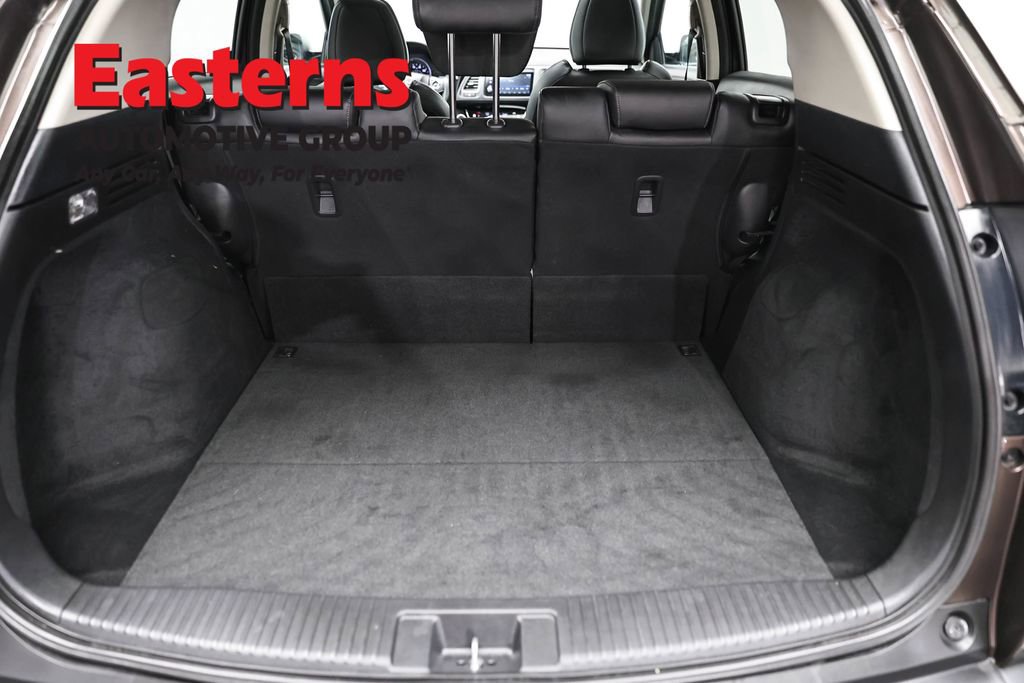 Used 2021 Honda HR-V EX-L image 9