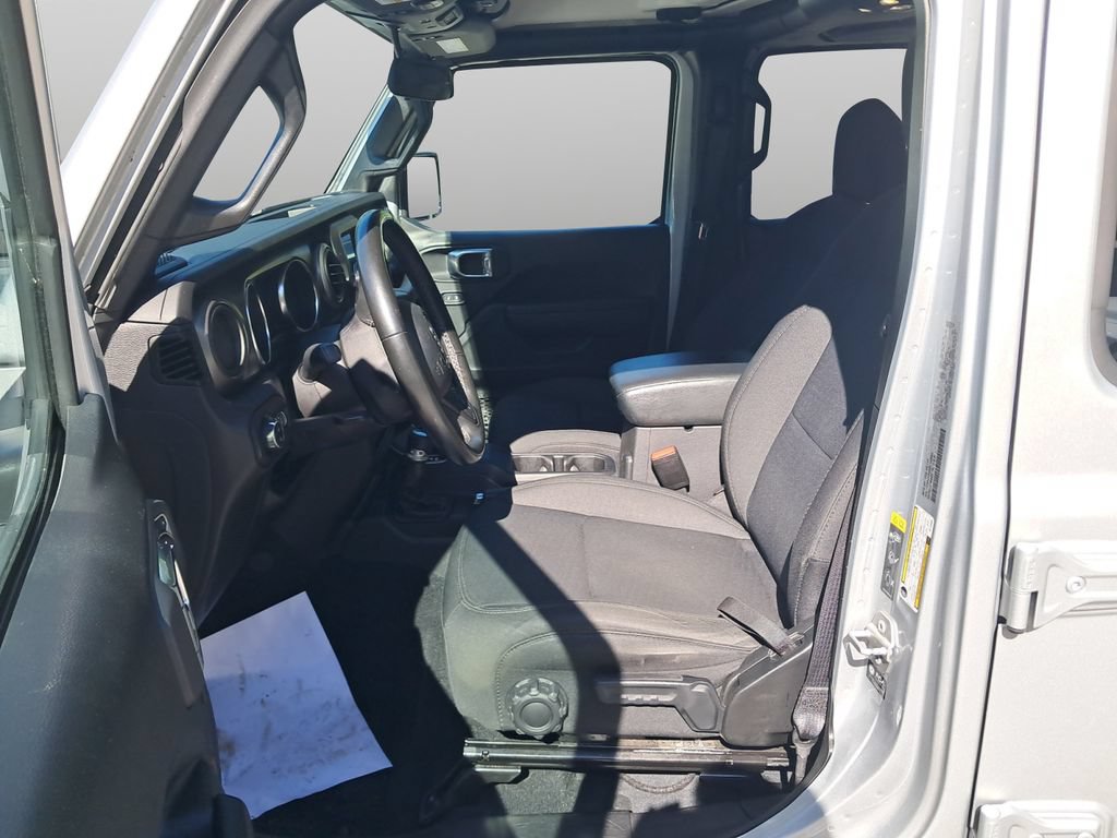 Used 2022 Jeep Gladiator Sport AWD/4WD image 10