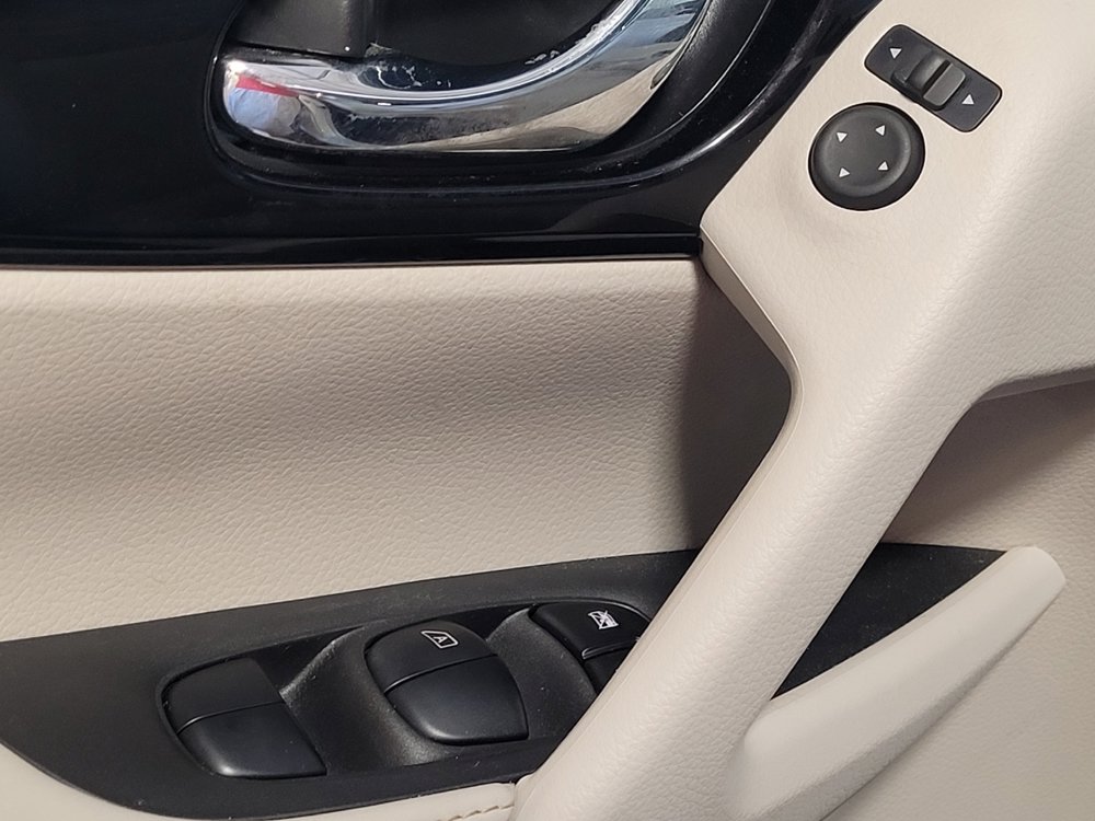 Used 2022 Nissan Rogue Sport SV FWD image 27