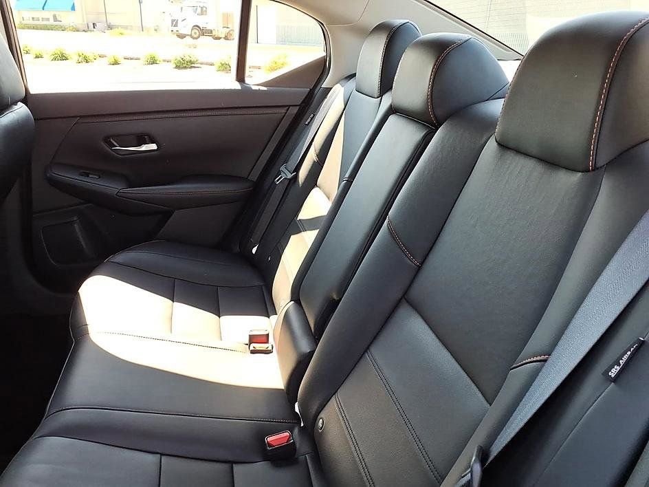 Used 2024 Nissan Sentra SR w/ SR Premium Package FWD image 19