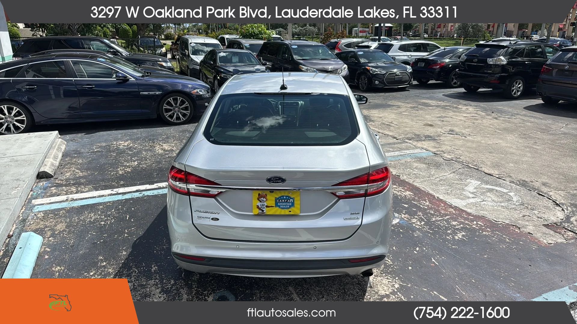 Used 2018 Ford Fusion SE w/ Fusion SE Technology Package FWD image 9