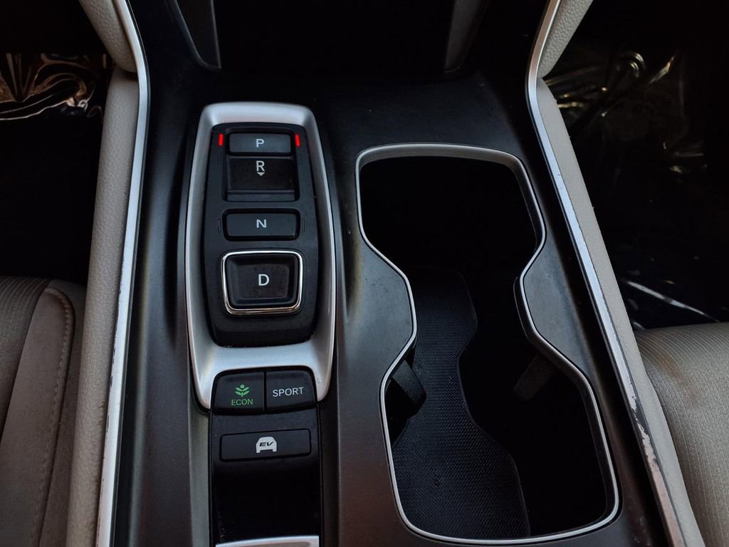 Used 2020 Honda Accord EX image 11