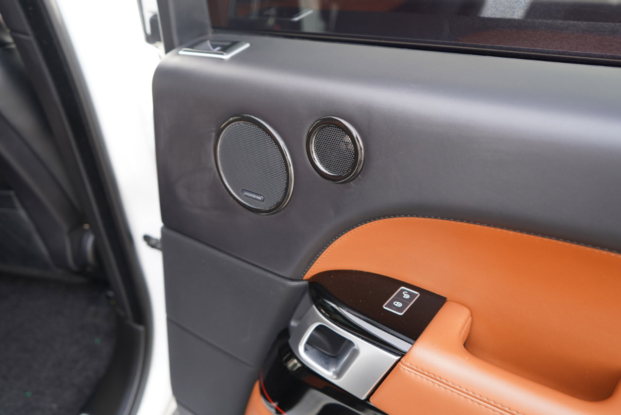 Used 2017 Land Rover Range Rover SV Autobiography Dynamic image 53