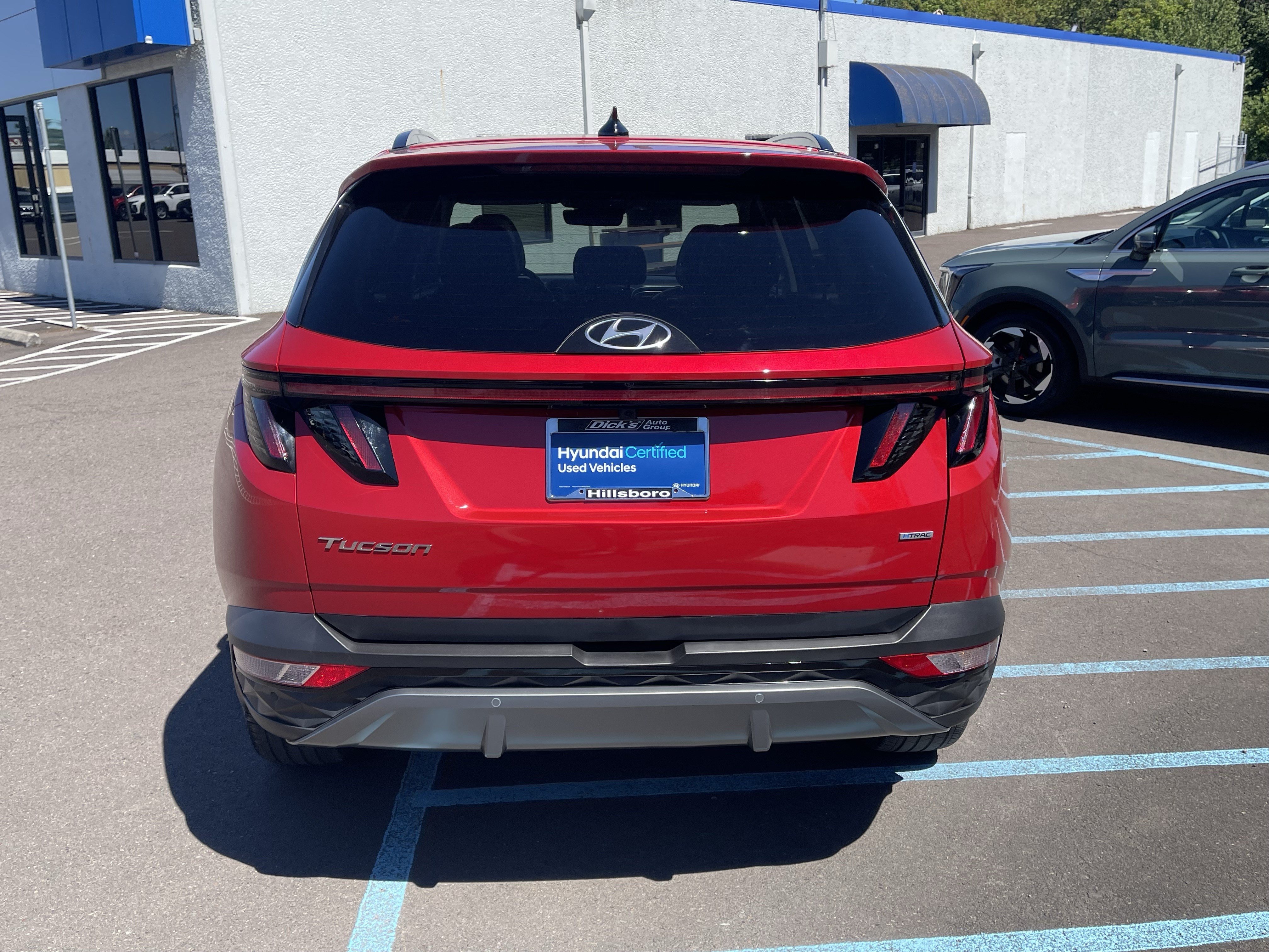 Certified 2023 Hyundai Tucson Limited AWD/4WD image 4