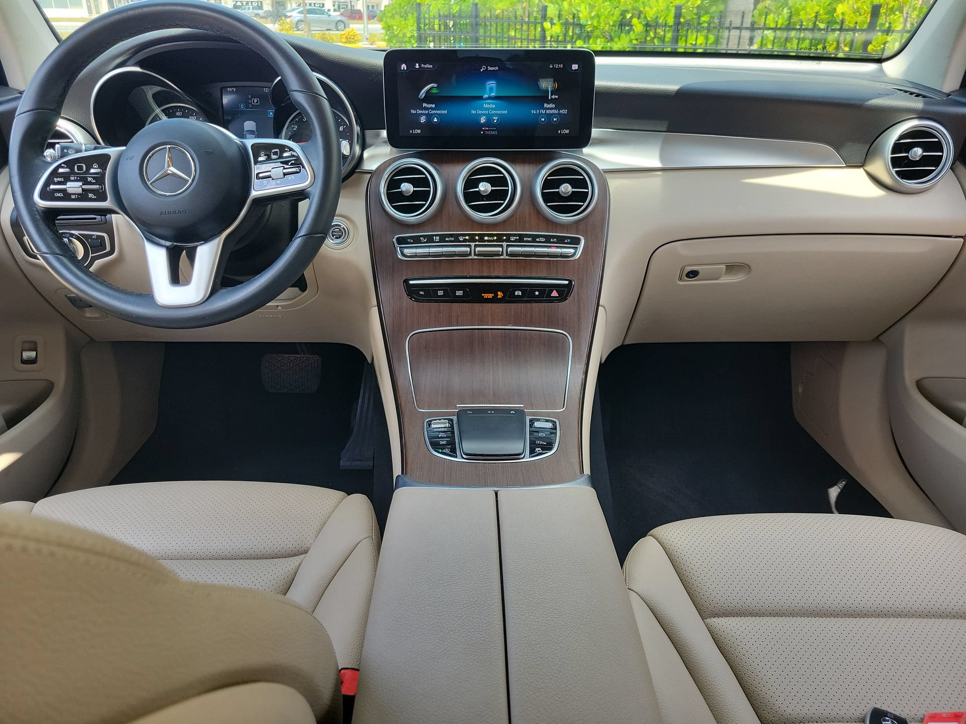 Used 2022 Mercedes-Benz GLC 300 w/ Premium Package Lite image 15