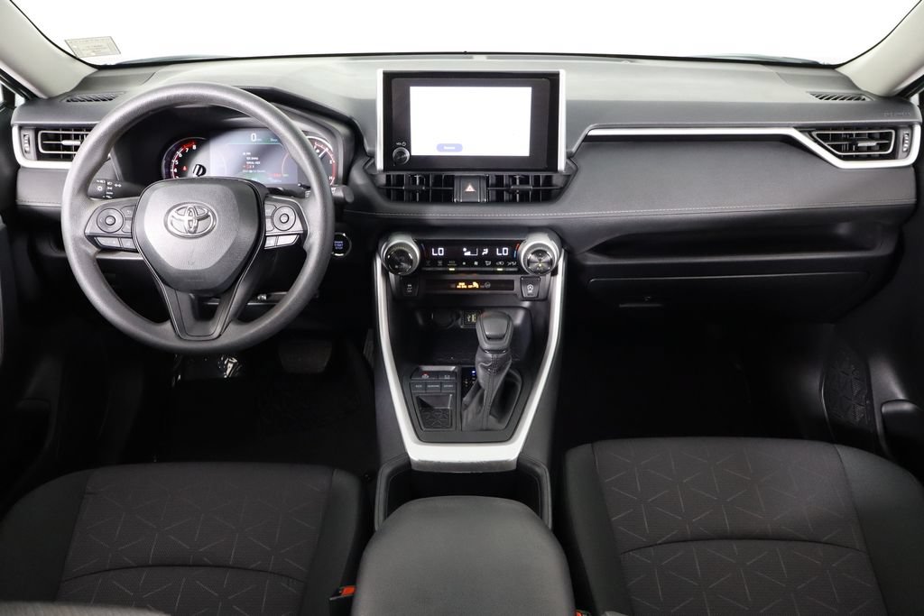 Used 2025 Toyota RAV4 XLE FWD image 13