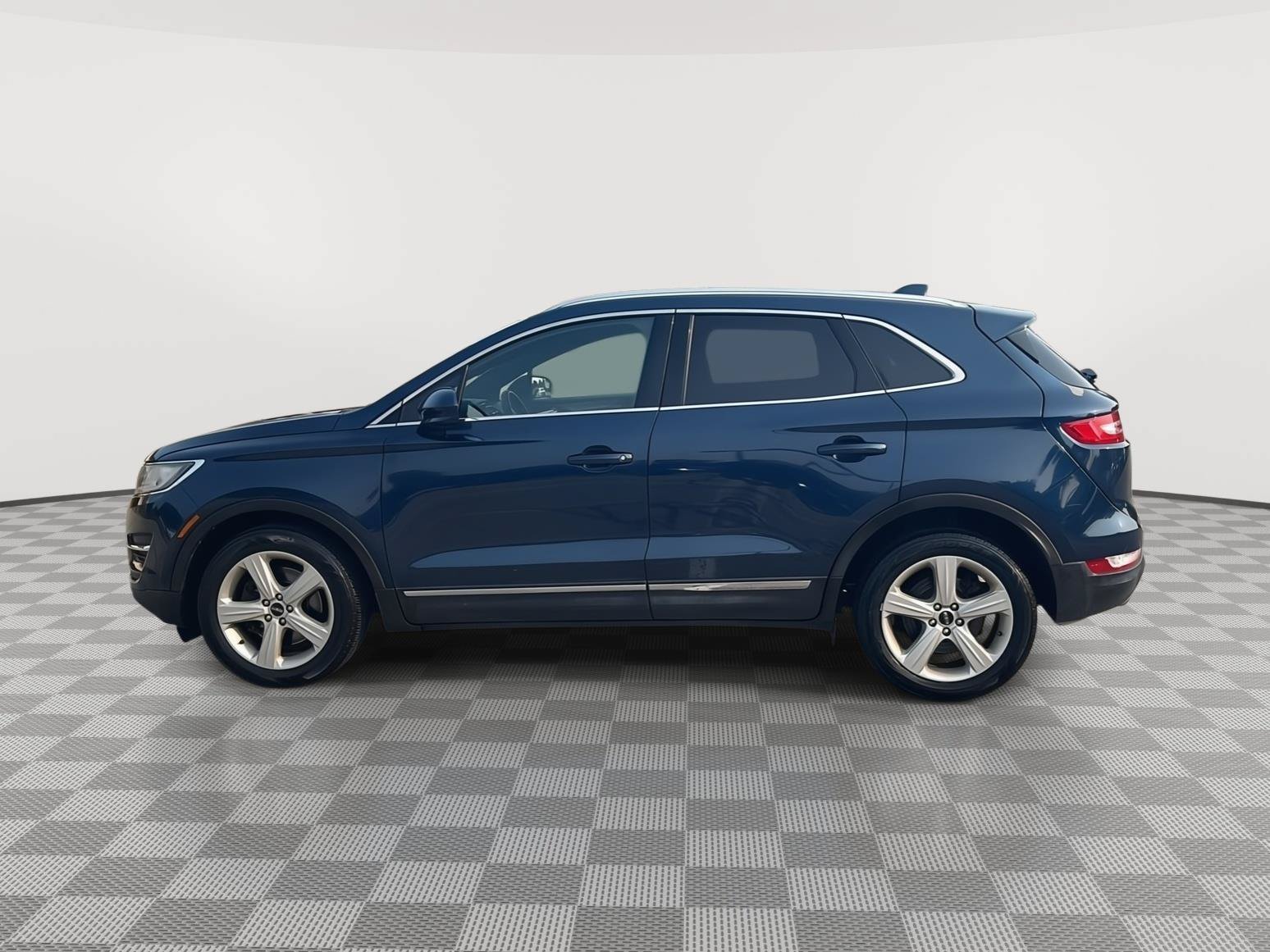 Used 2017 Lincoln MKC Premiere AWD/4WD image 8