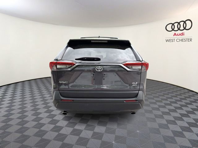 Used 2022 Toyota RAV4 XLE w/ Convenience Package AWD/4WD image 5