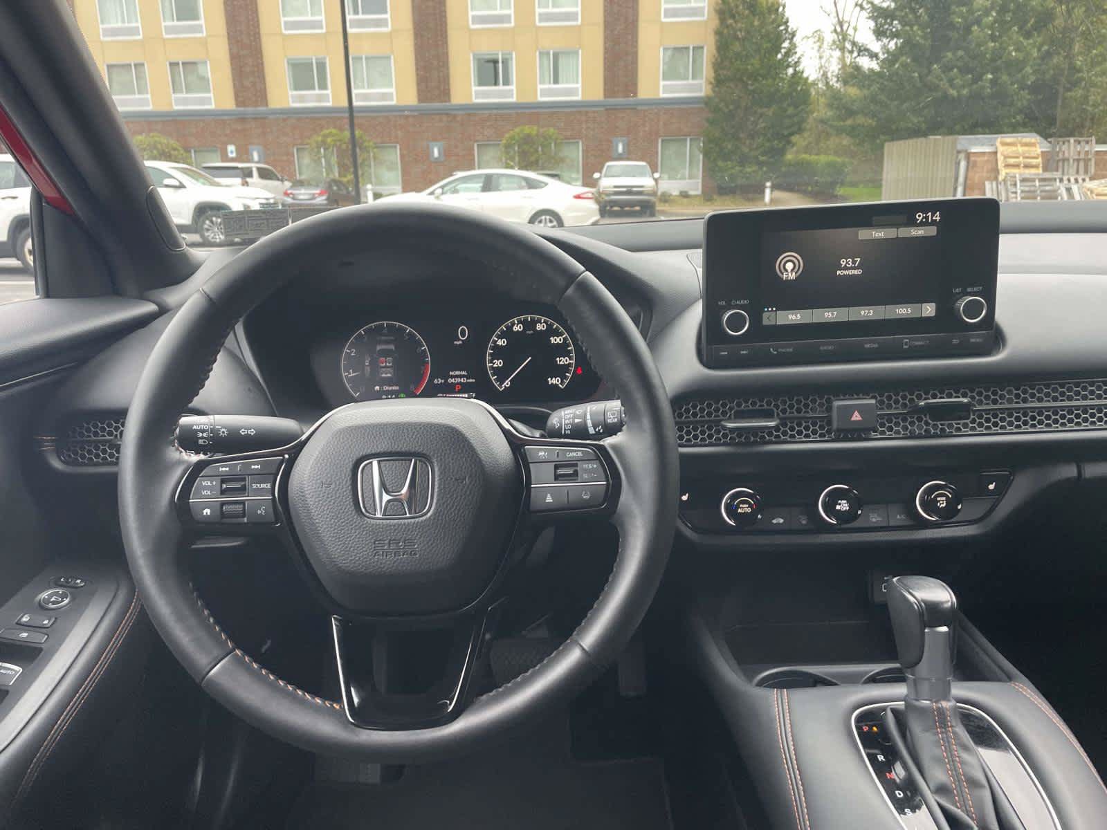 Used 2024 Honda HR-V Sport image 2