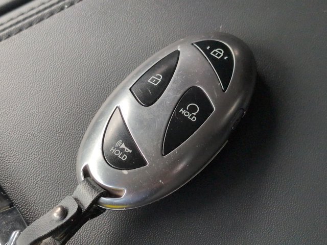 Used 2025 Hyundai Santa Fe SE FWD image 26