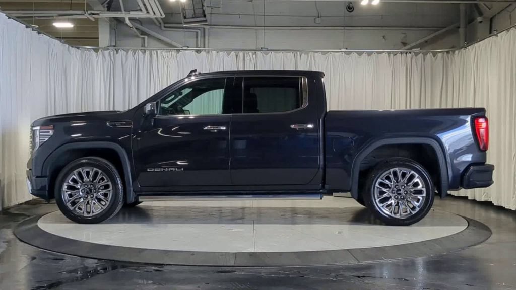 Used 2023 GMC Sierra 1500 Denali Ultimate AWD/4WD image 6