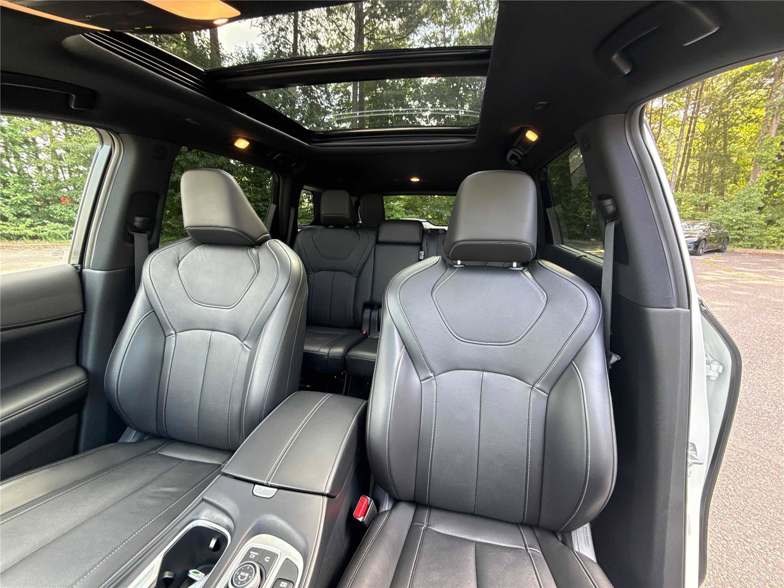 Used 2025 INFINITI QX60 Luxe w/ Black Edition AWD/4WD image 24