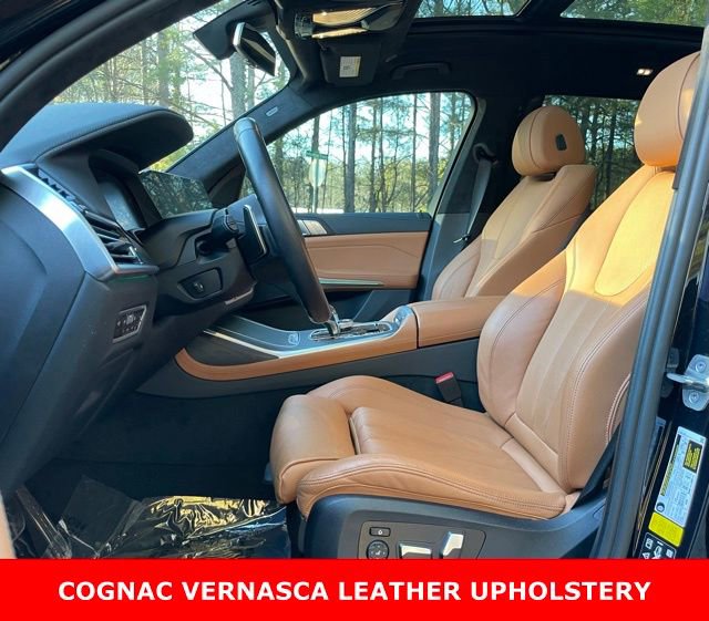 Used 2022 BMW X7 xDrive40i w/ M Sport Package image 4