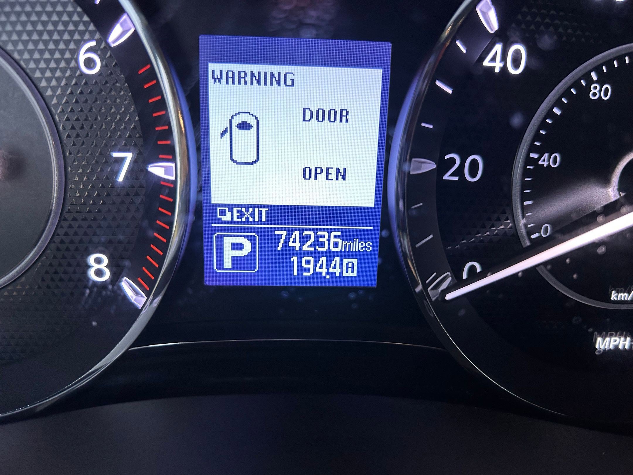 Used 2019 Nissan Armada Platinum w/ Captain's Chairs Package image 16