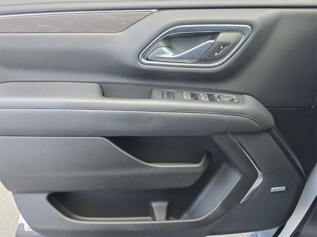 Used 2023 Chevrolet Tahoe Z71 w/ Luxury Package image 26