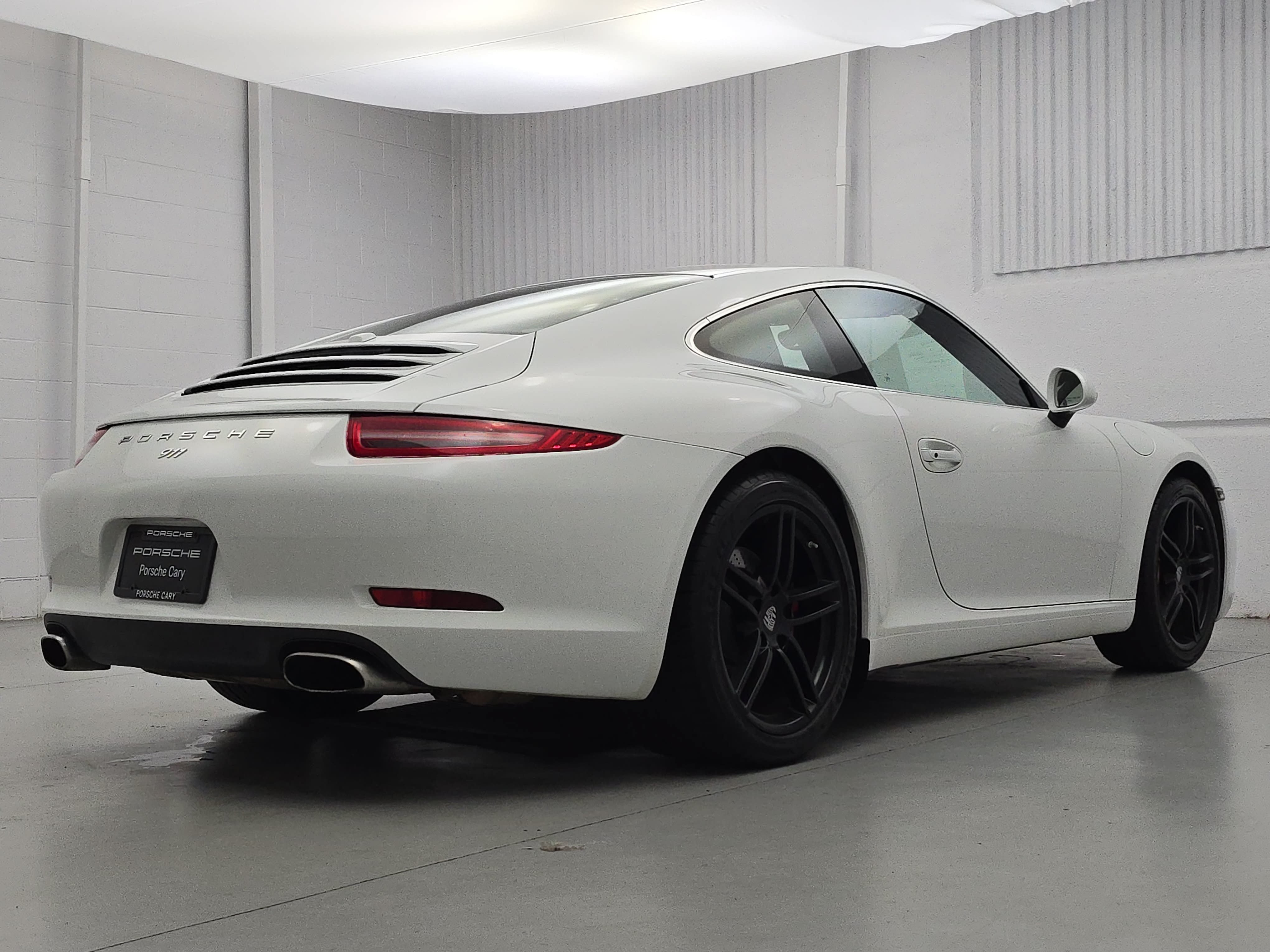 Certified 2014 Porsche 911 Carrera RWD image 7
