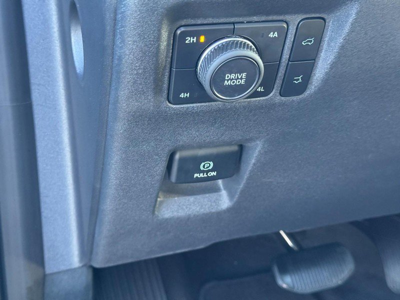 Used 2025 Ford Expedition Max Active image 18