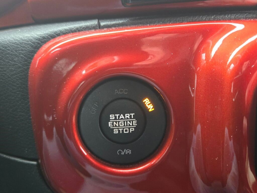 Used 2021 Jeep Gladiator Sport image 27