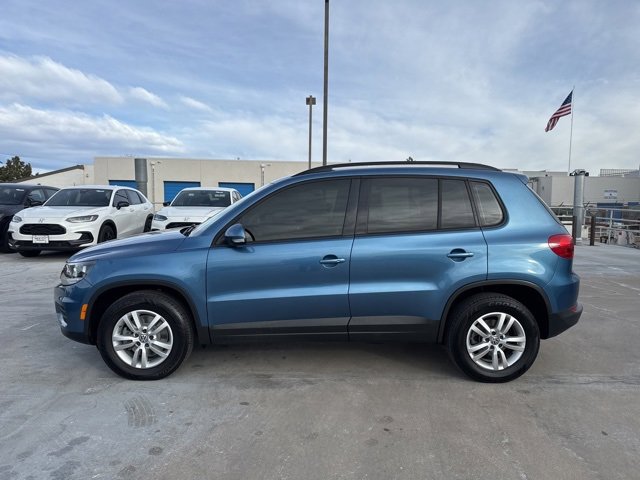 Used 2017 Volkswagen Tiguan S image 5